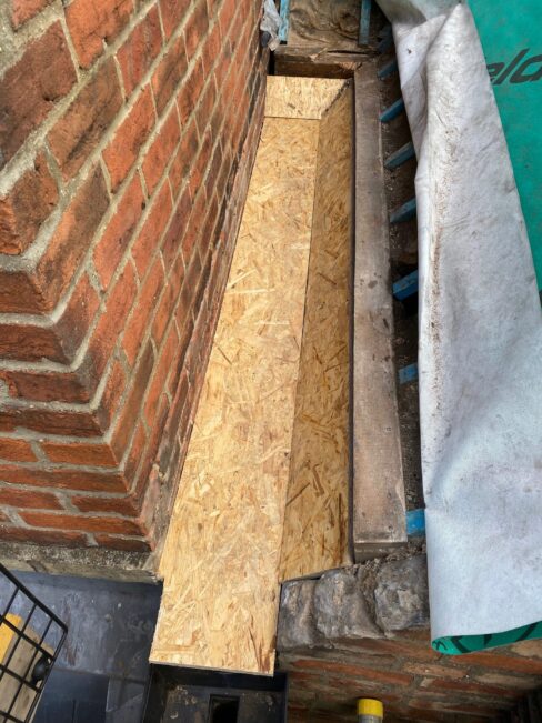 Lead gutter repair Oxford